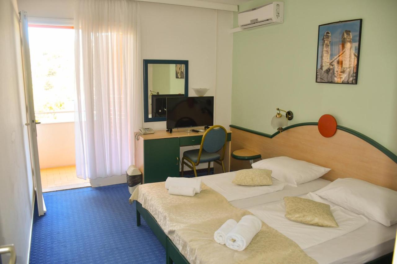 Hotel Sirena Hvar Хвар Экстерьер фото