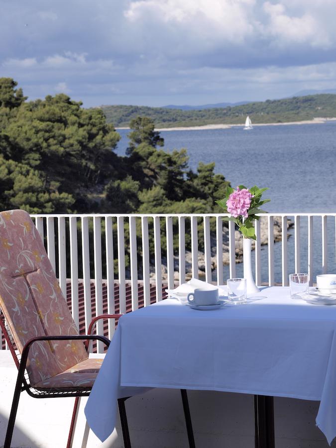 Hotel Sirena Hvar Хвар Экстерьер фото